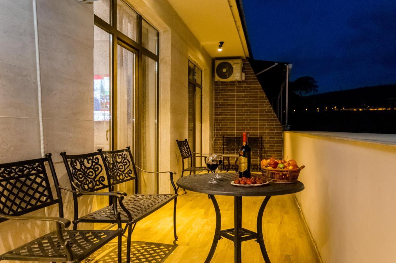 Central Comfort Place L Tbilisi Exterior foto